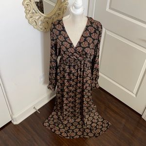 NWT Gorgeous Karma Highway v-neck dress in one size fits most.